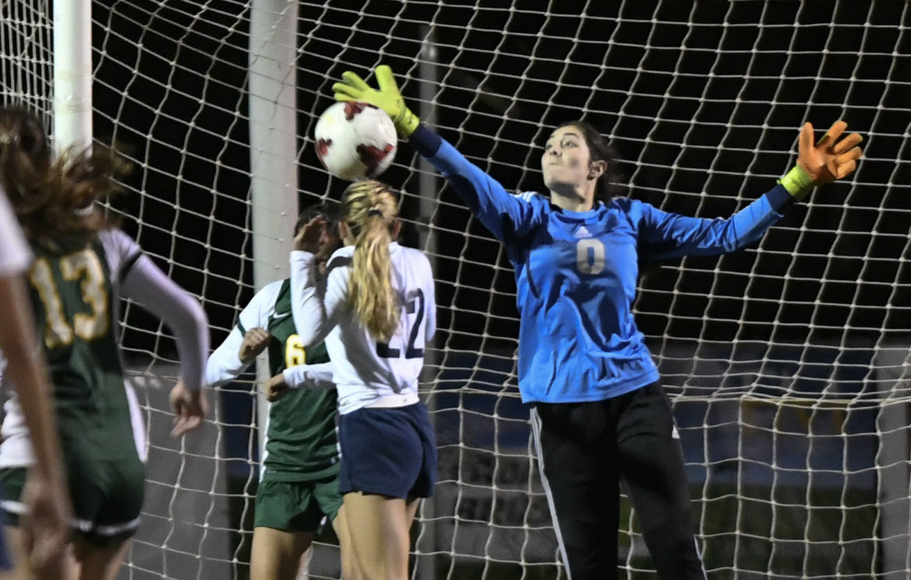 120419 OA SJ girls soccer 08.jpg